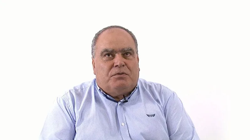 Um Olhar Solidário – Jose Teixeira