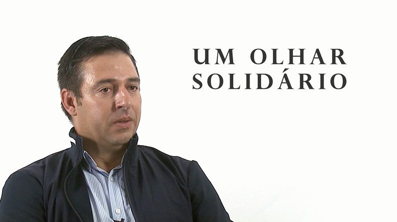 Um Olhar Solidário – Helder Correia